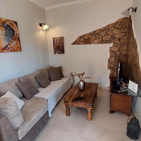 Alex Apartment Перама Екстер'єр фото