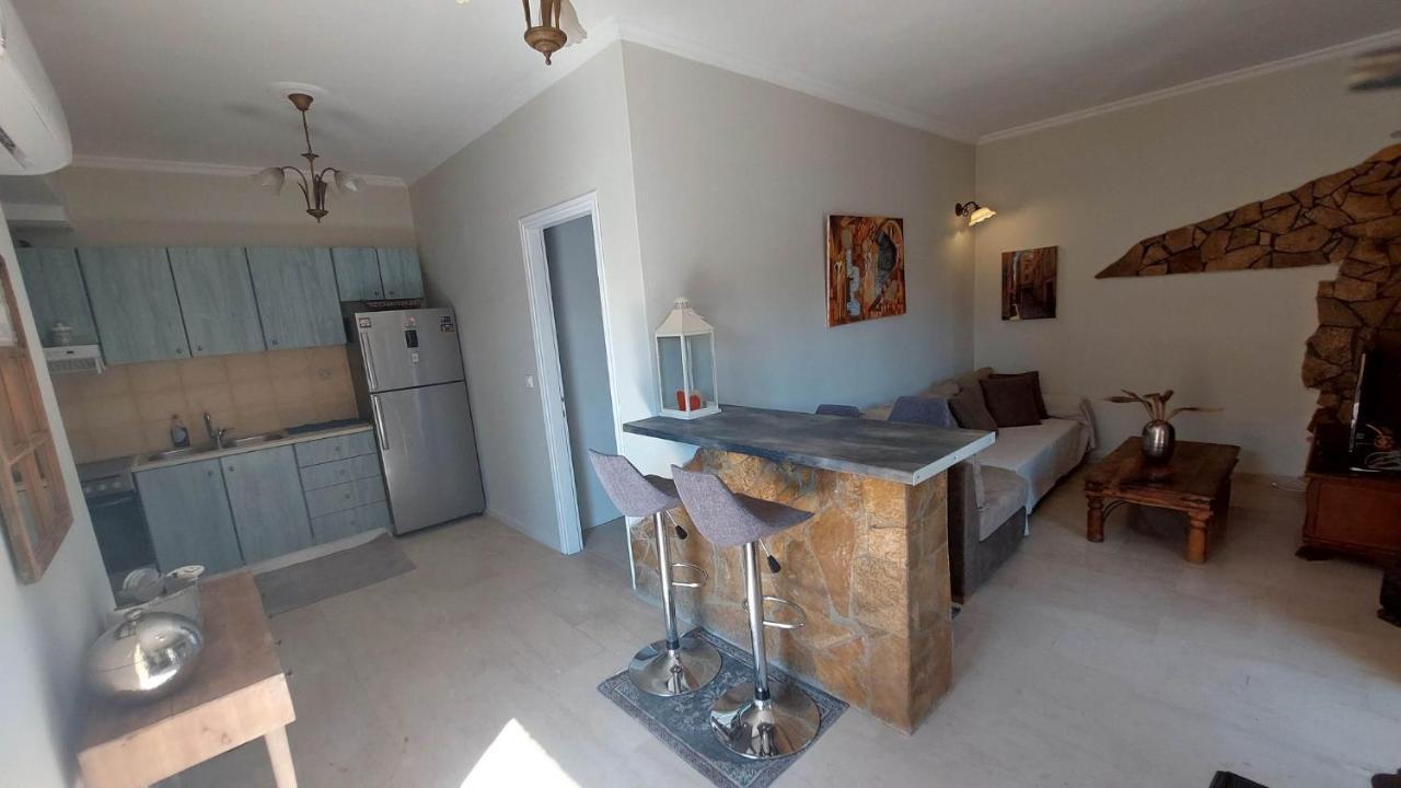 Alex Apartment Перама Екстер'єр фото